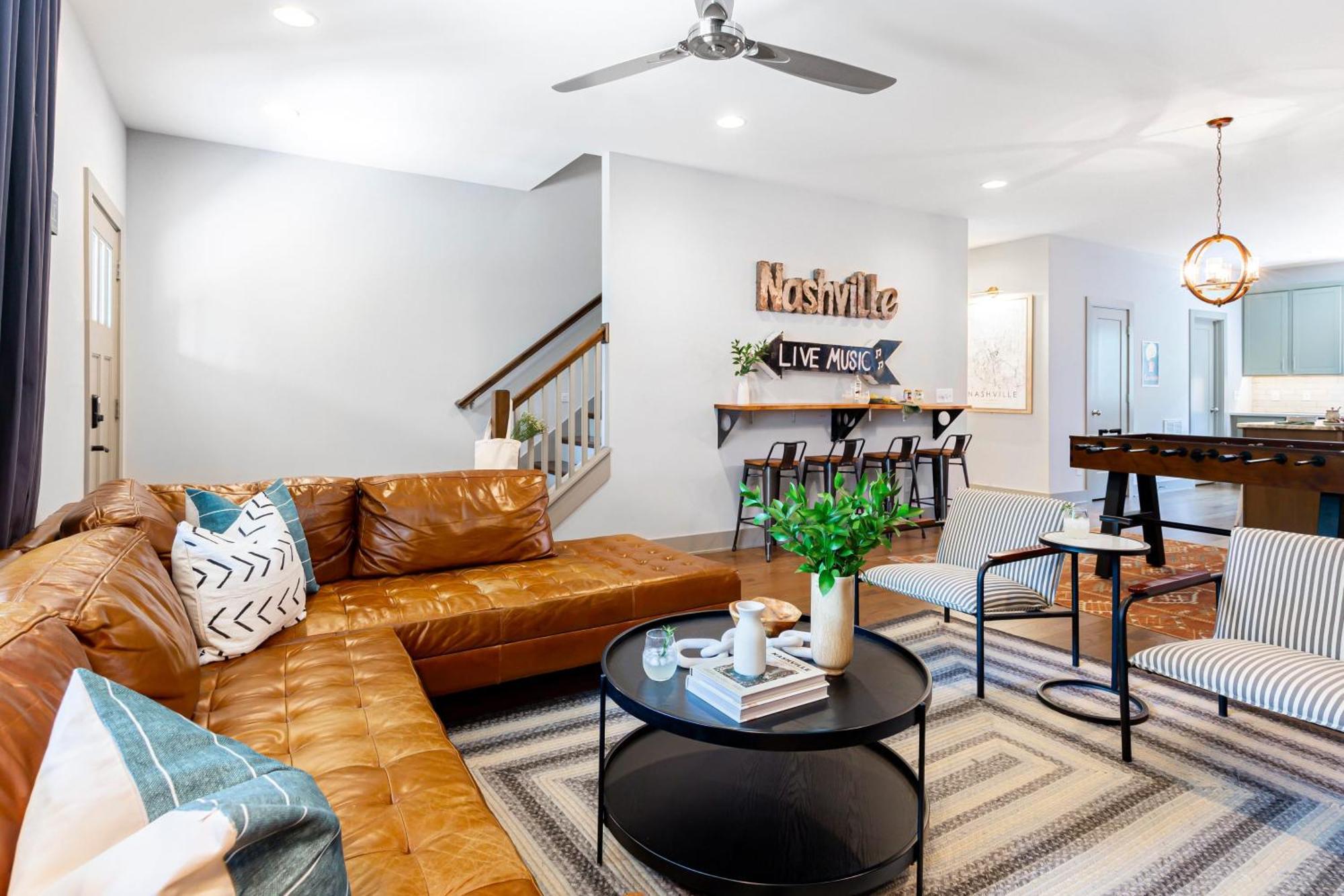 Waverly By Avantstay Nashville-Inspired Townhome W Luxury Kitchen Pool Table 外观 照片